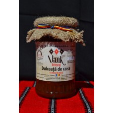 Dulceata de caise cu nuci
